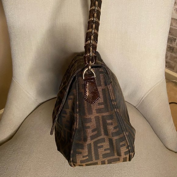 👜EXCLUSIVE SALE - FENDI Zucca Chain - Shoulder Bag -  Excellent Condition👜 - Picture 9 of 11